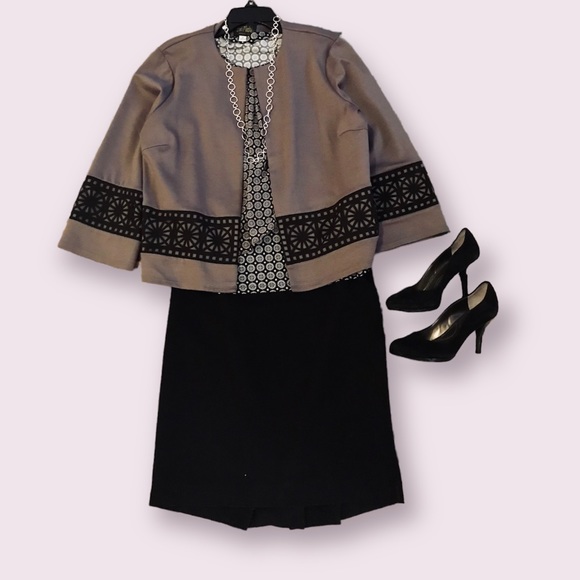 Bob Mackie Wearable Art Ladies Grey and Black Suit Jacket Size Medium NWOT - Picture 4 of 10